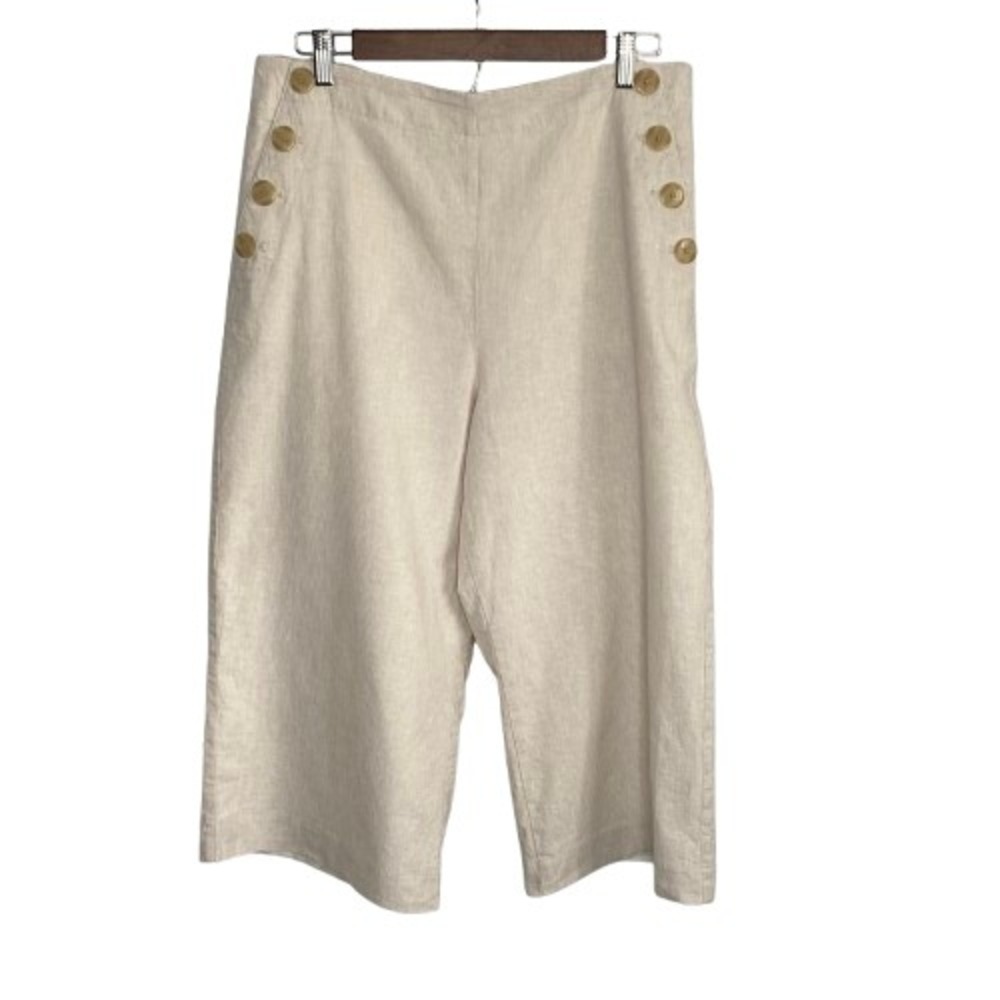 Ann Taylor Cream Cropped Pants with Gold Buttons